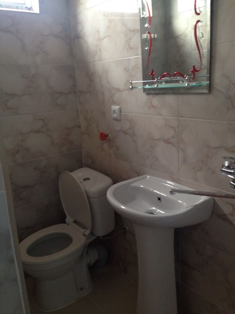 Basic Double Or Twin Room photo 2