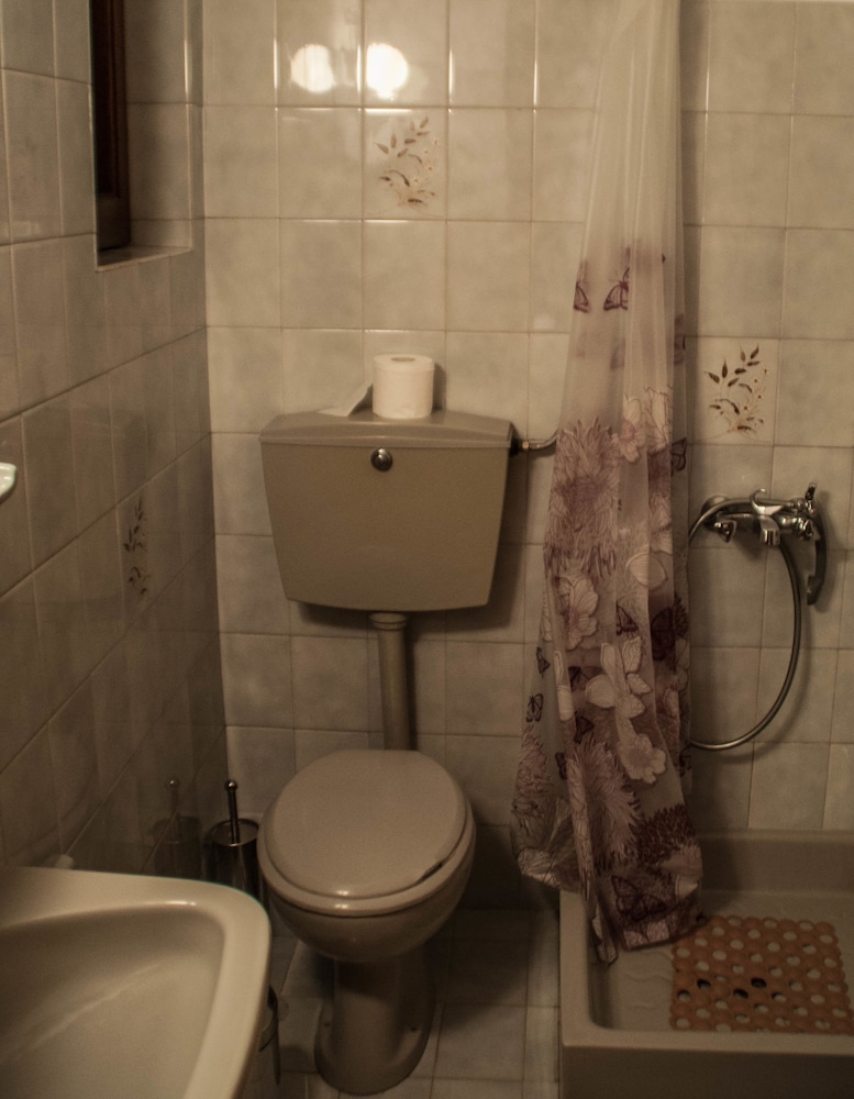 Classic Triple Room, 1 Bedroom, Mountain View photo 2