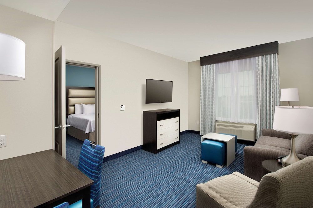 Suite, 2 Queen Beds, Accessible (Hearing)