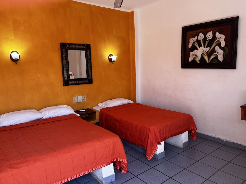 Room (5) photo 1