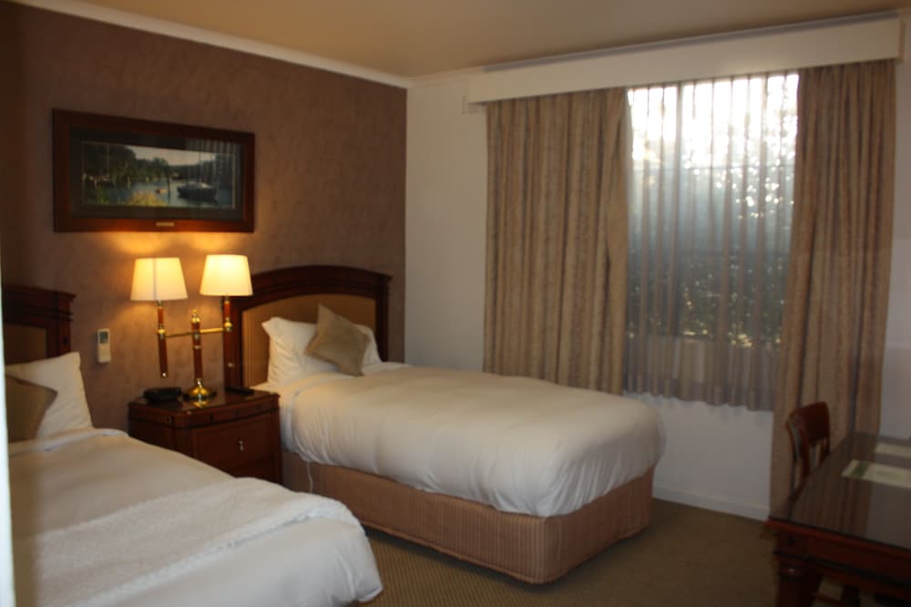 Deluxe Twin Room photo 2