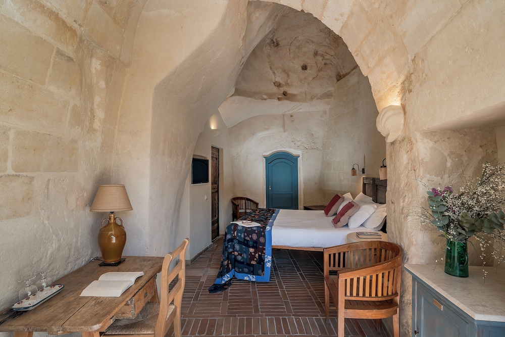 Traditional Double Room, City View - Photo 6