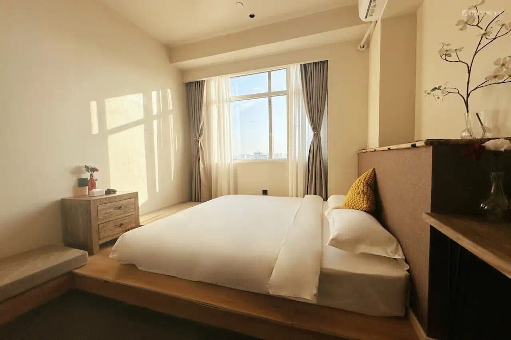 Classic Double Room, City View