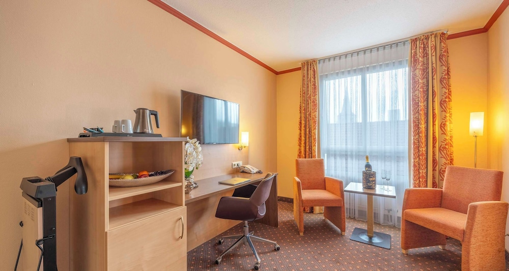 Junior Suite, 1 Double Bed - Photo 5