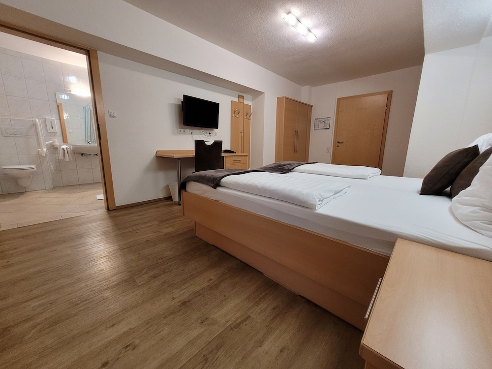 Comfort Double Room, 1 Bedroom, Accessible, Terrace - Photo 6