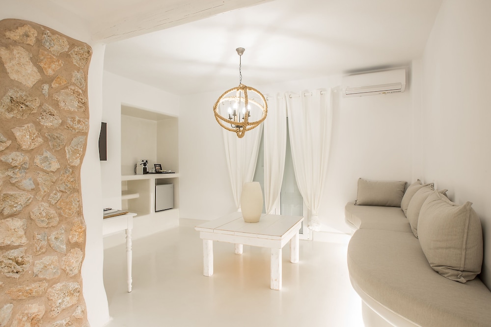 Comfort Suite (Outdoor Spa Bath) - Photo 3