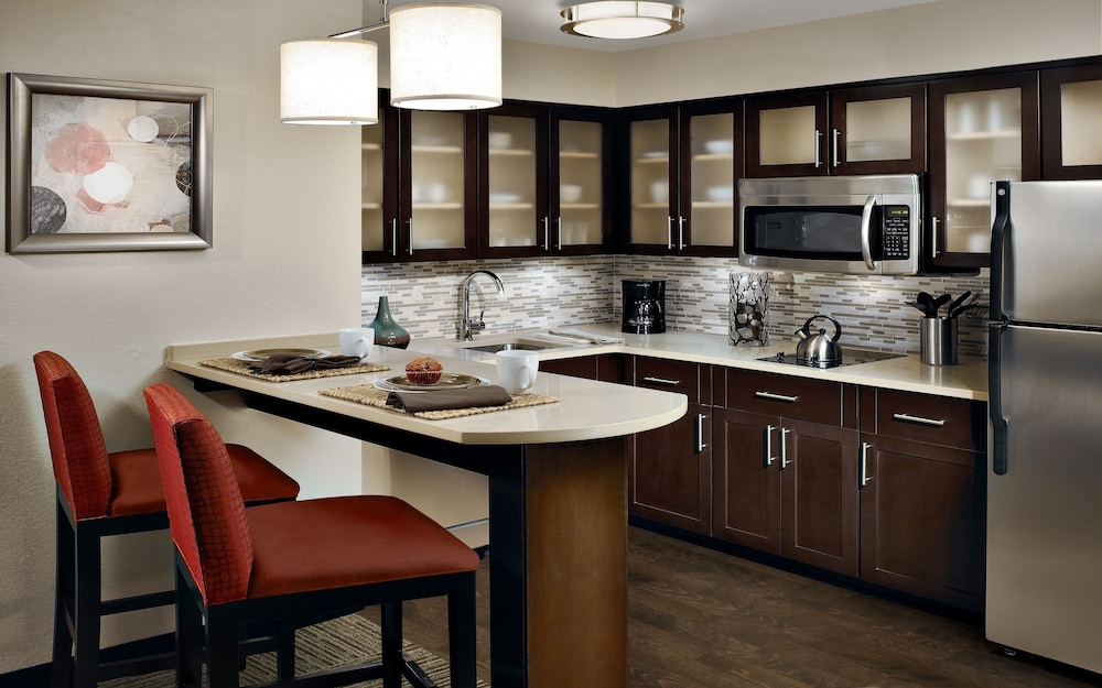 Suite, 1 Bedroom, Accessible, Kitchen (Mobility) - Photo 2