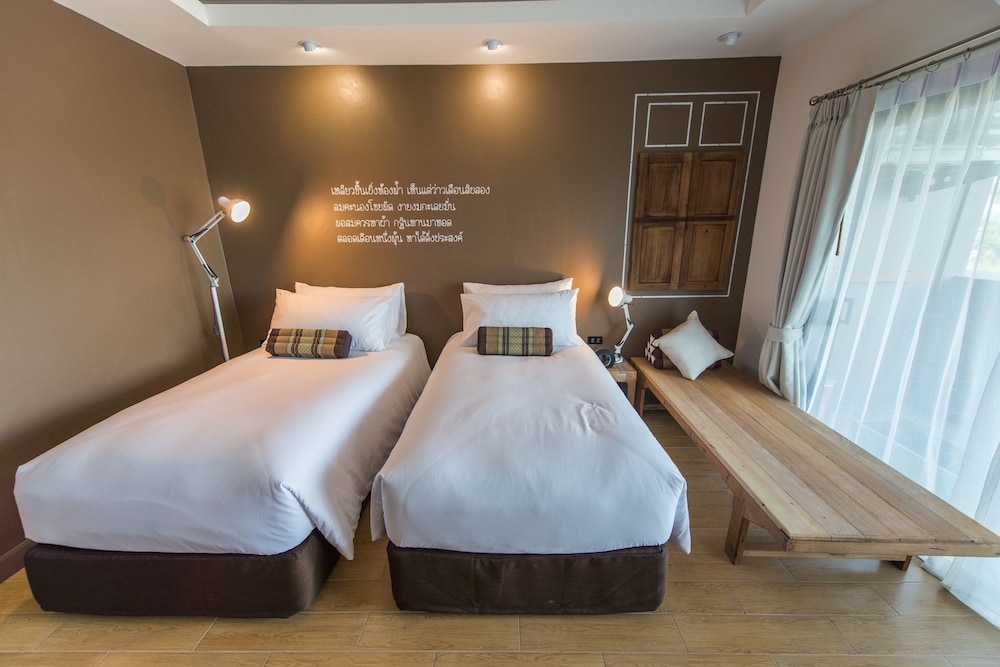 Deluxe Twin Room, Non Smoking photo 3