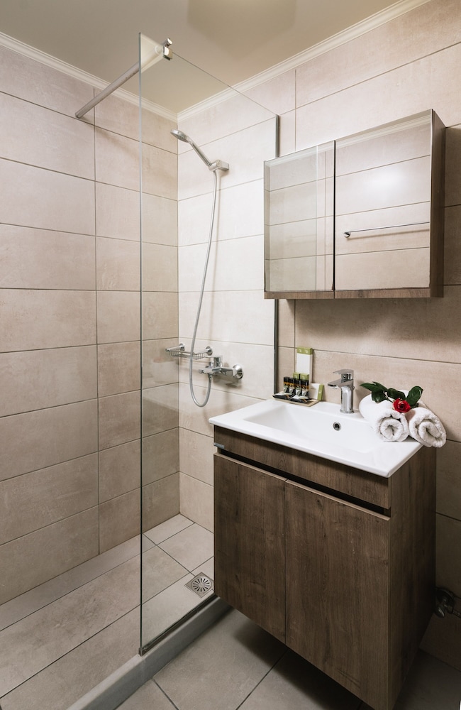 Junior Studio Suite - Photo 7
