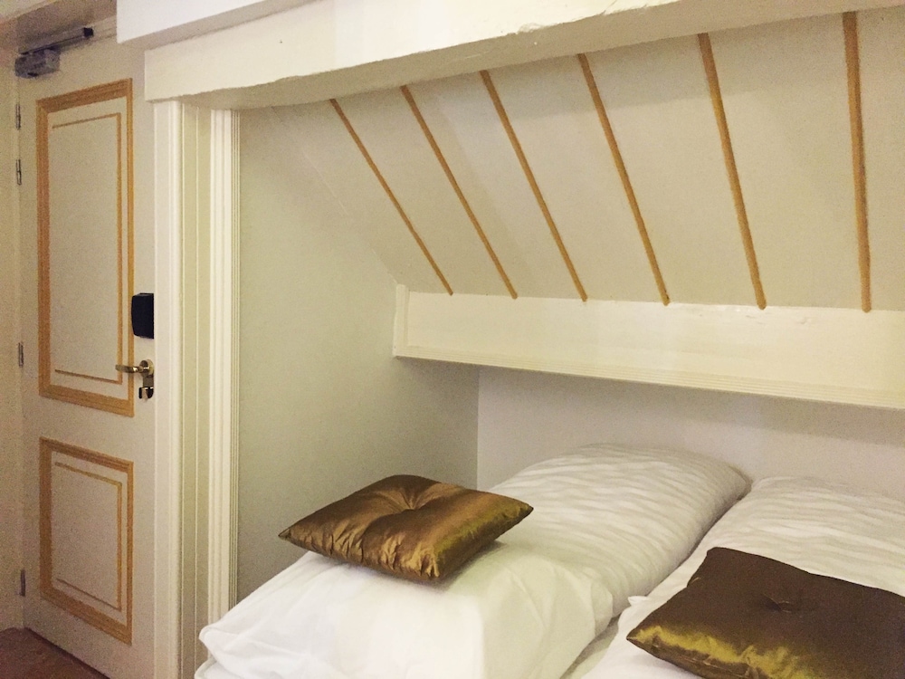 Room (Bedstee)