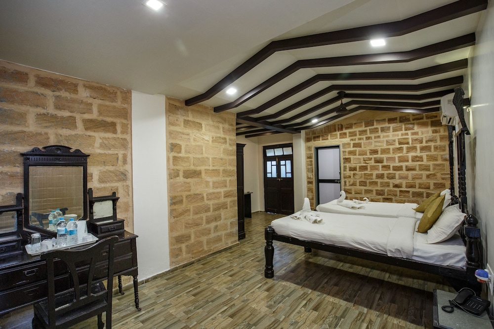 Super Deluxe AC Rooms photo 2