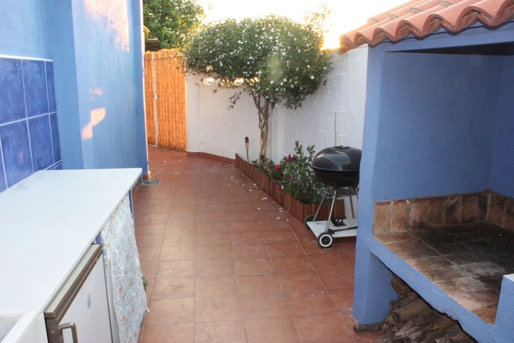 House, 3 Bedrooms, Beachside photo 3