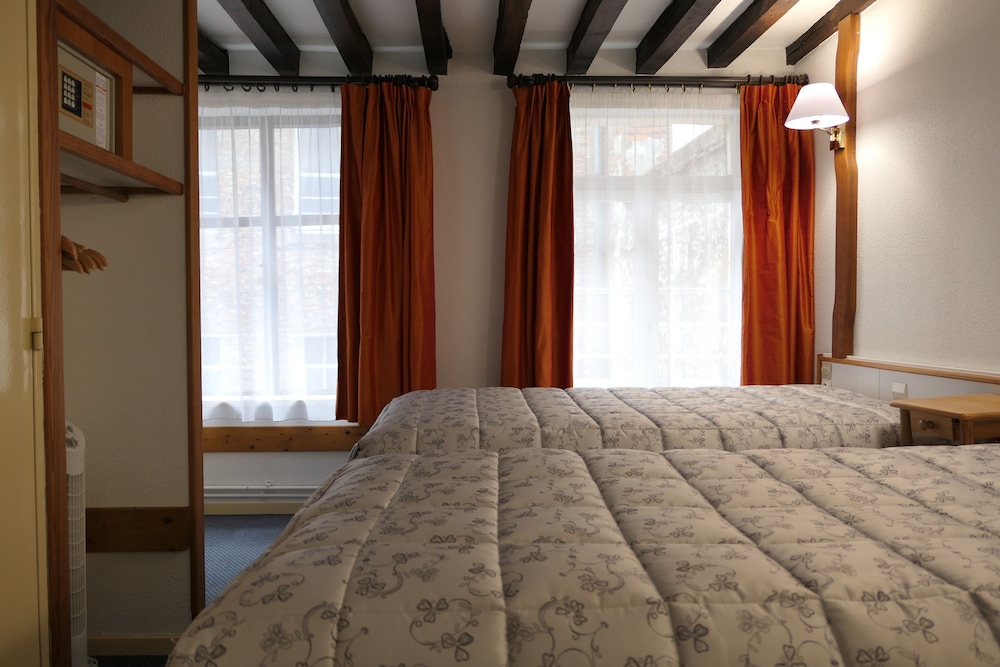 Superior Double or Twin Room photo 3