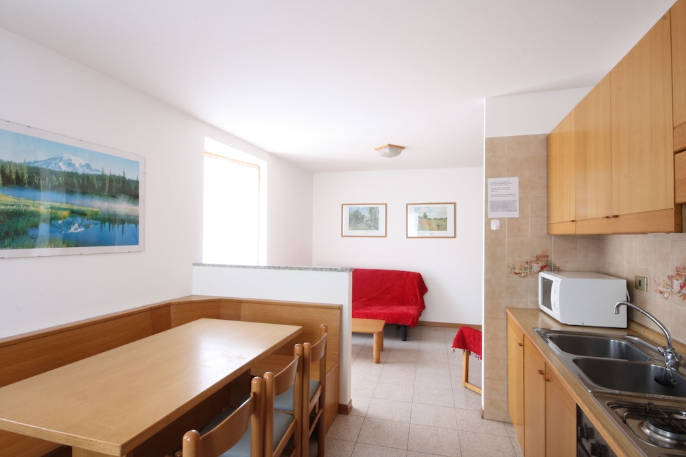 Family Apartment, 1 Bedroom photo 2