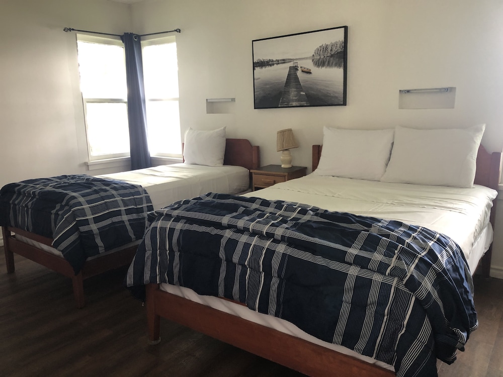 Standard Cottage, 3 Bedrooms, Fireplace, Lake View (Lakeside), photo 6