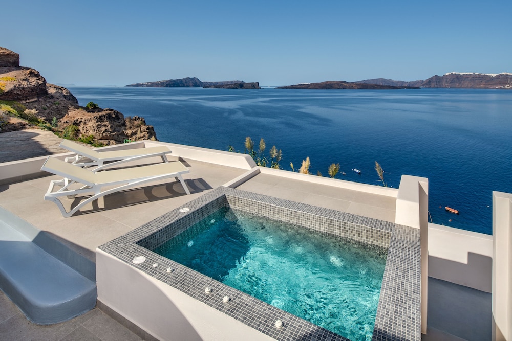 Superior Double Room Outdoor Hot Tub Caldera View, balcony