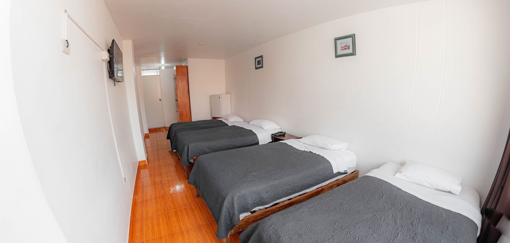 Superior Quadruple Room, 1 Bedroom, Ensuite, Partial Sea View photo 3
