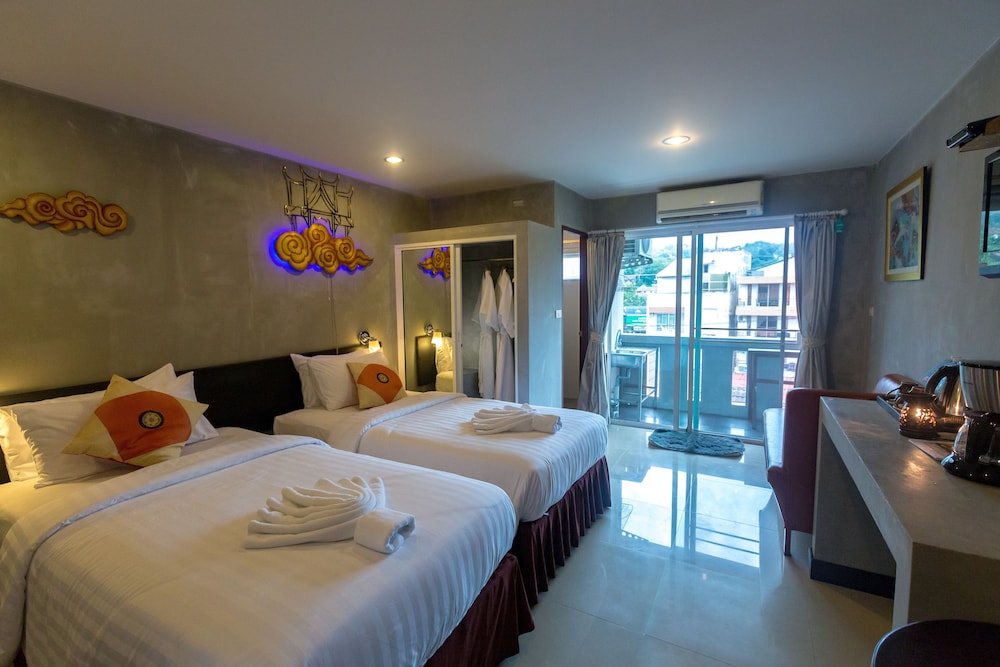 Premier Twin Room