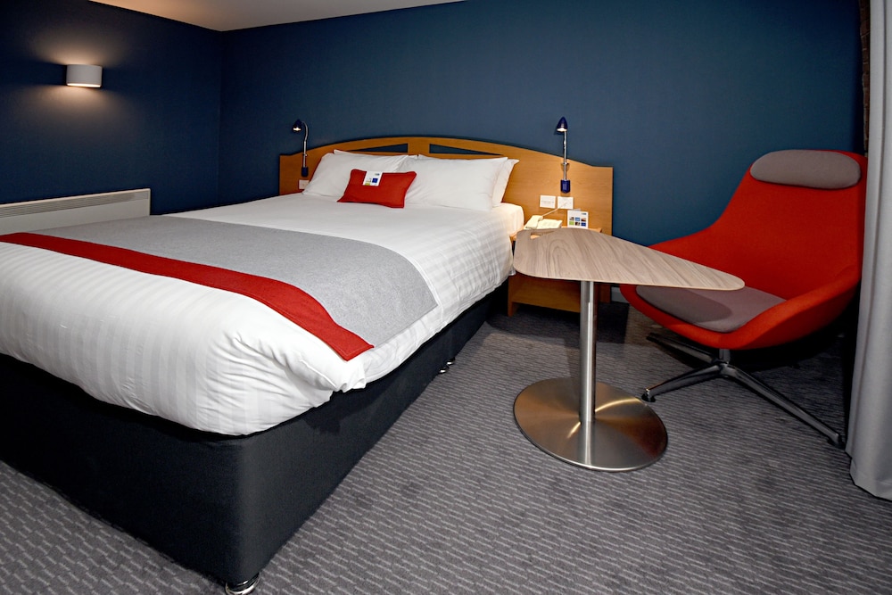 Standard Room, 1 Double Bed (Albert Dock View, Free Hot Breakfast) - Photo 1