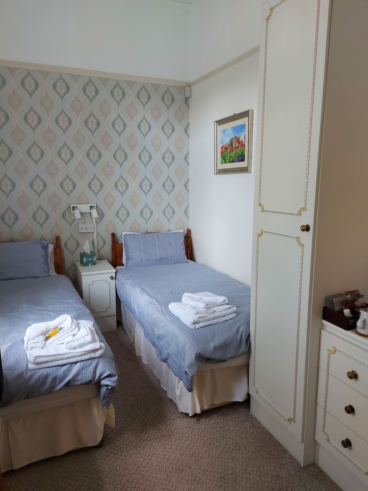 Twin Room, Ensuite