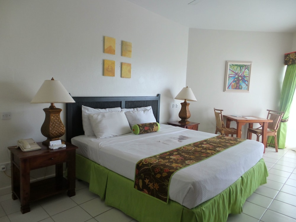 Superior Room, Garden View (pool View)