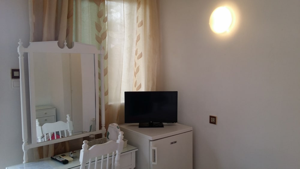 Economy Single Room, Ground Floor photo 3