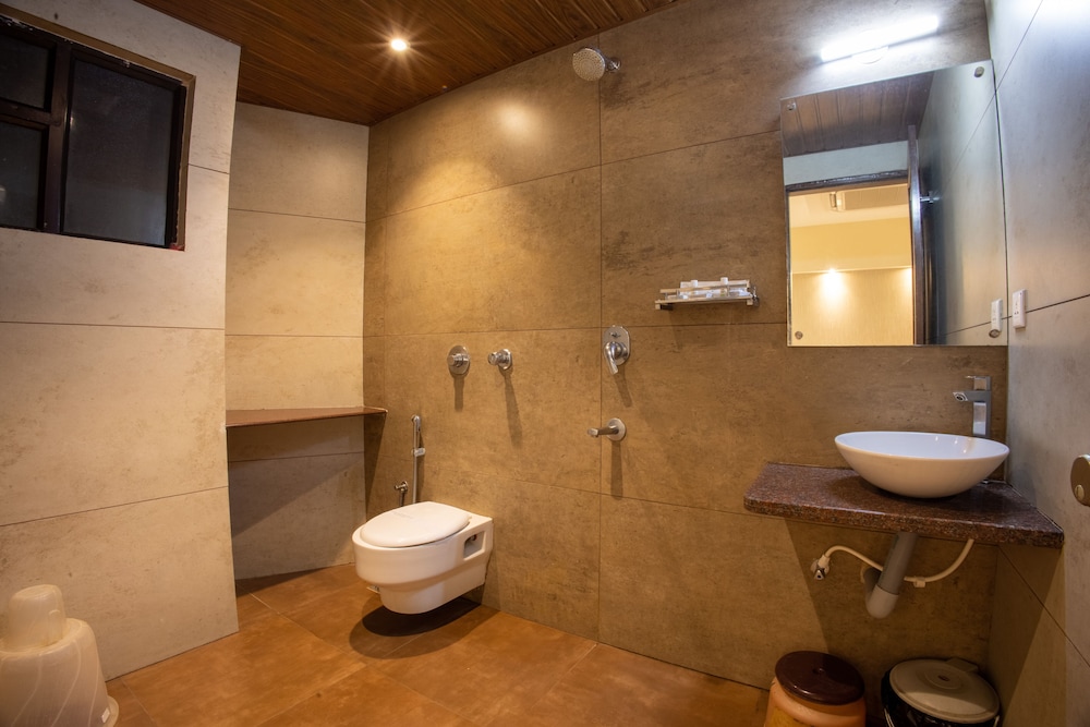 Deluxe Rooms - Photo 6