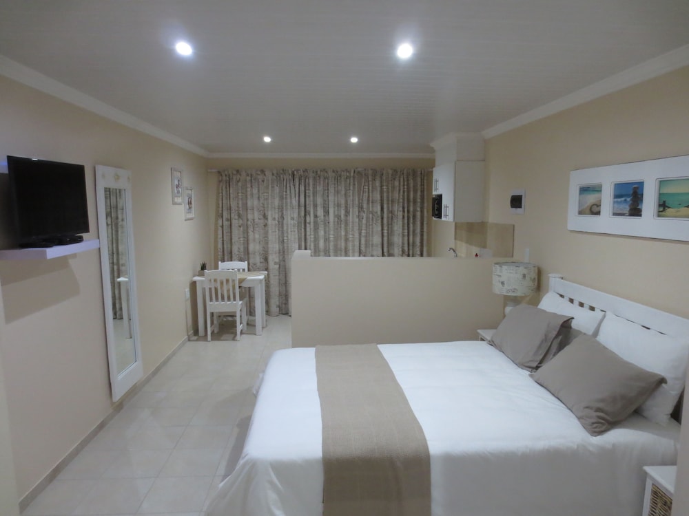 Queen En-Suite Deluxe