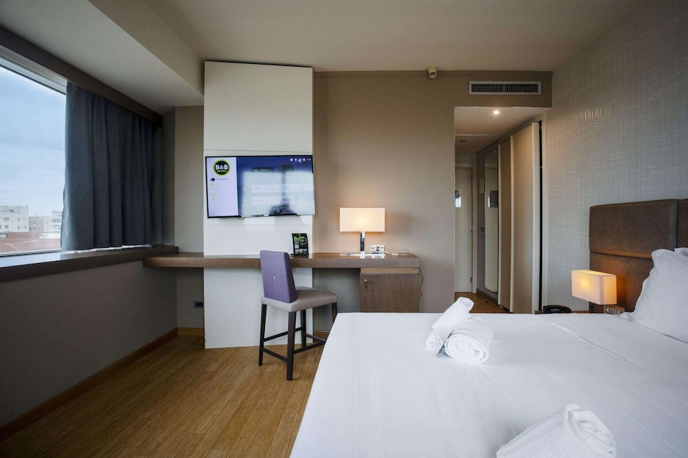 Superior Double Room - Photo 8