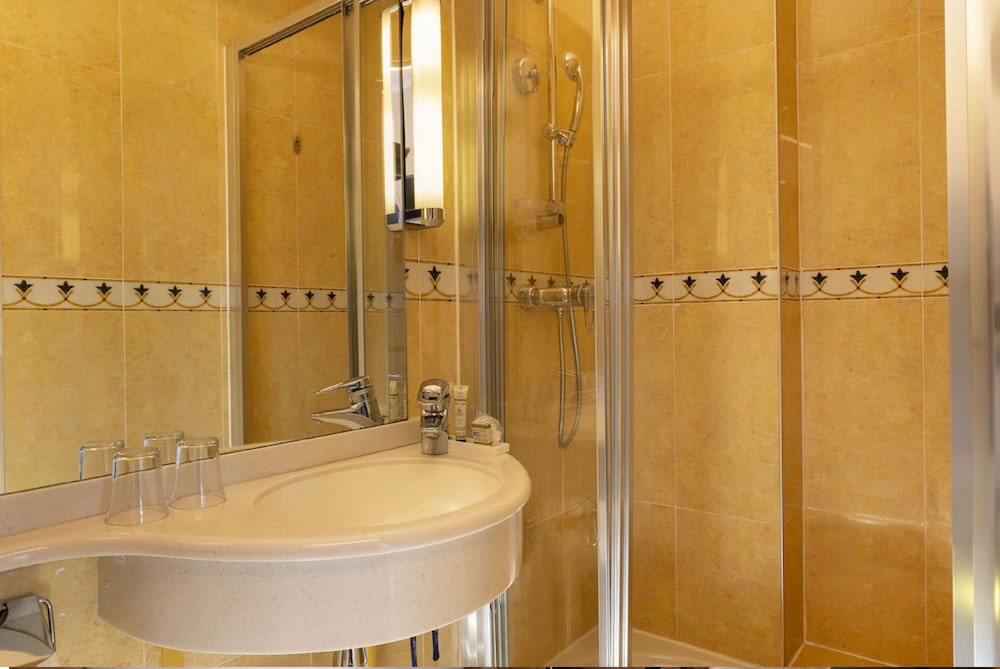 Classic Double Room, 1 Double Bed, Courtyard View photo 2