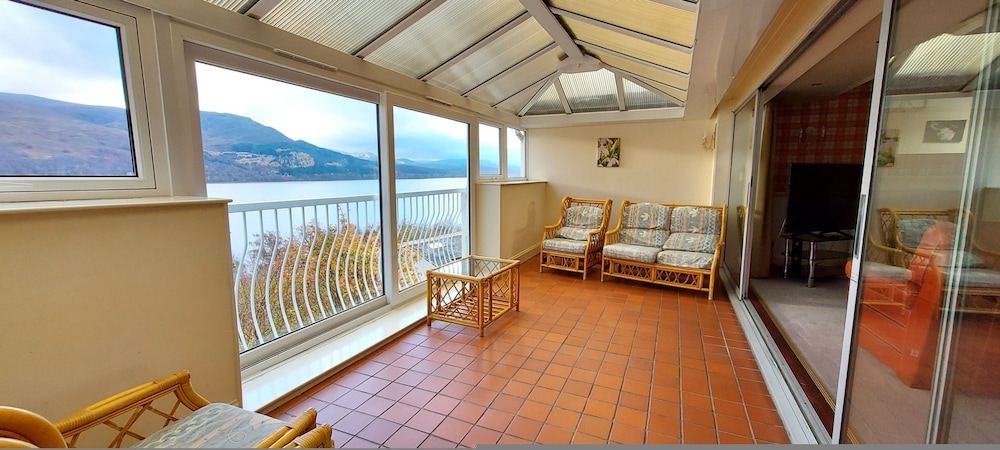 Villa photo 1