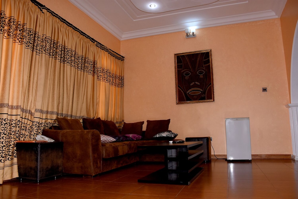 Royal Suite - Photo 3
