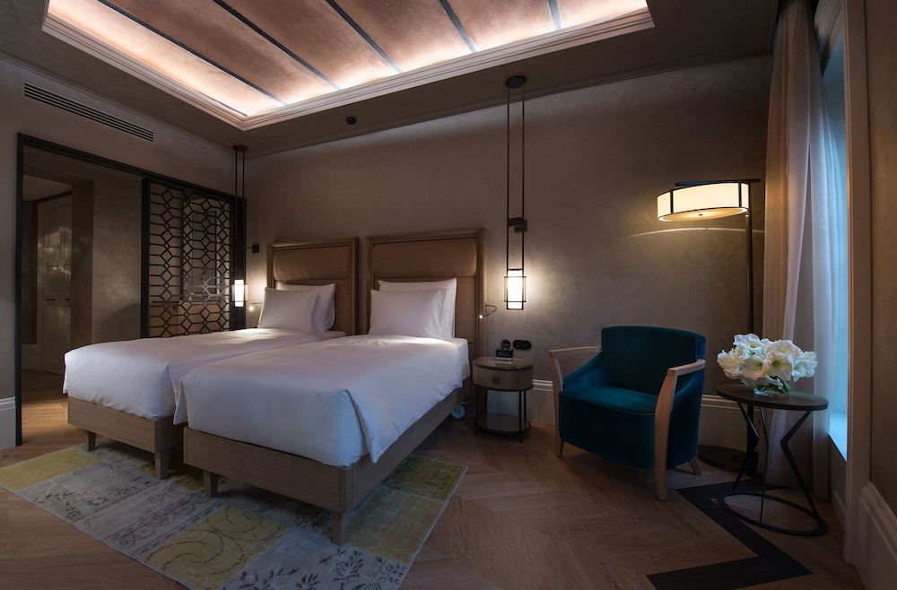 Superior Room, 2 Twin Beds (City Signature Twin Room)