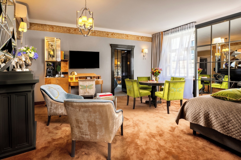 Suite