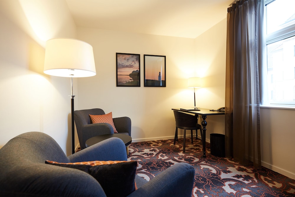 Classic Double Room, Annex Building photo 2