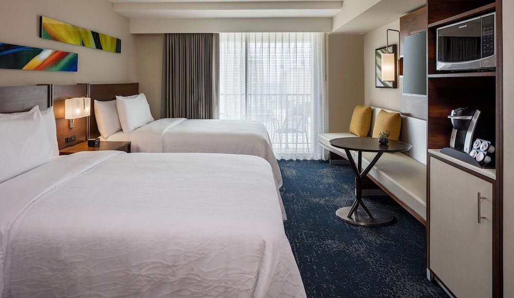 Room, 2 Double Beds, Partial Ocean View (Roll-In Shower) - Photo 2