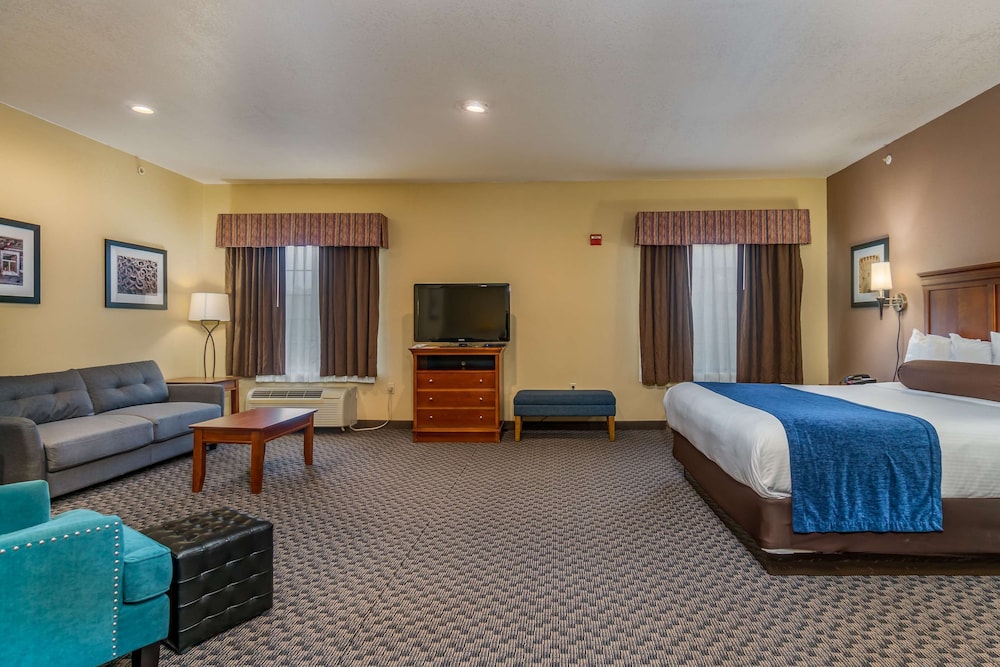 Suite, 1 King Bed, Non Smoking, Jetted Tub photo 1
