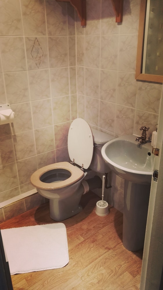 Room 3 photo 3