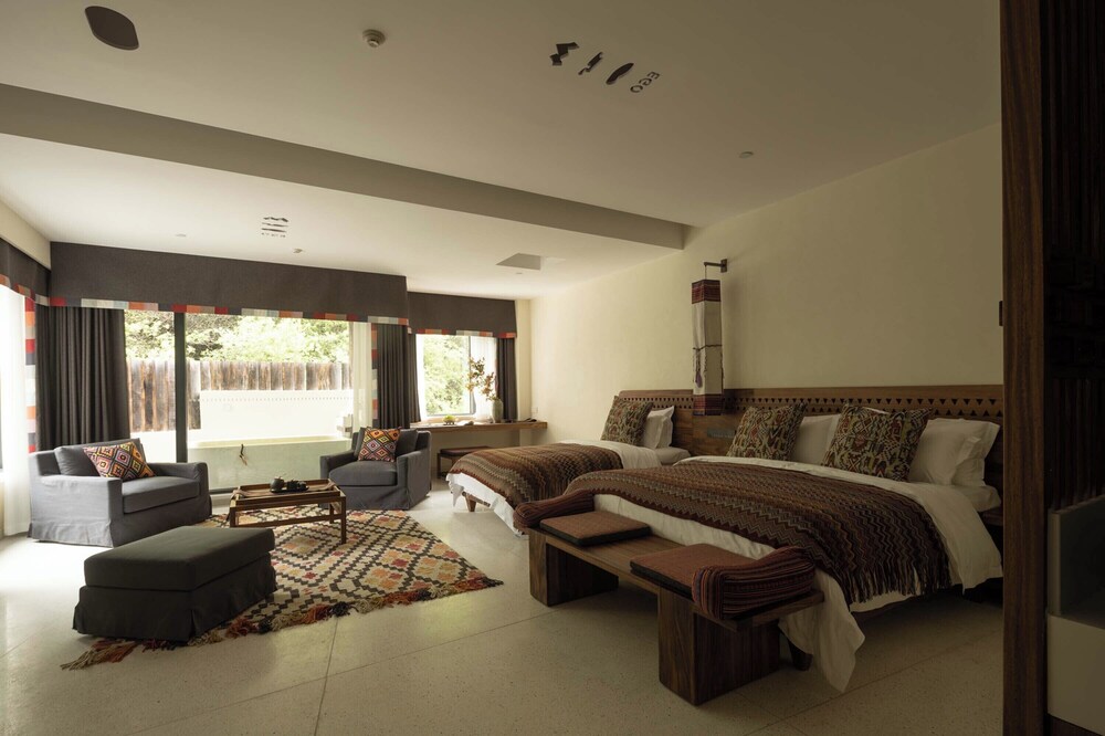Superior Twin Room, Mountain View