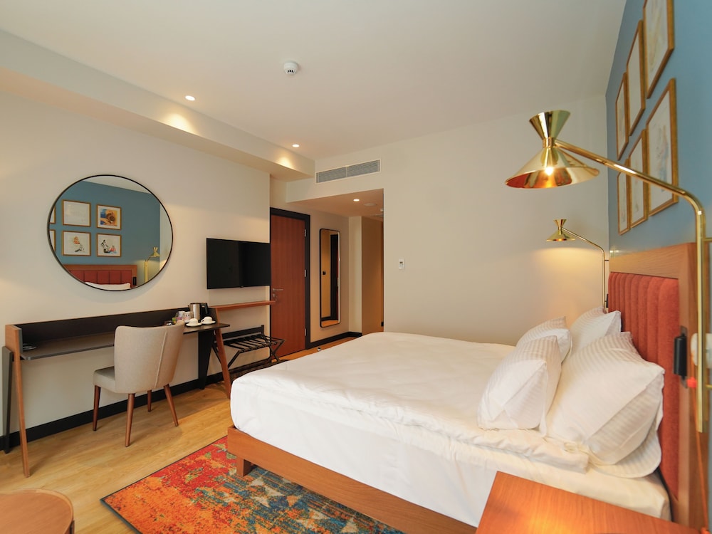 DELUXE ROOM SIDE SEA VIEW