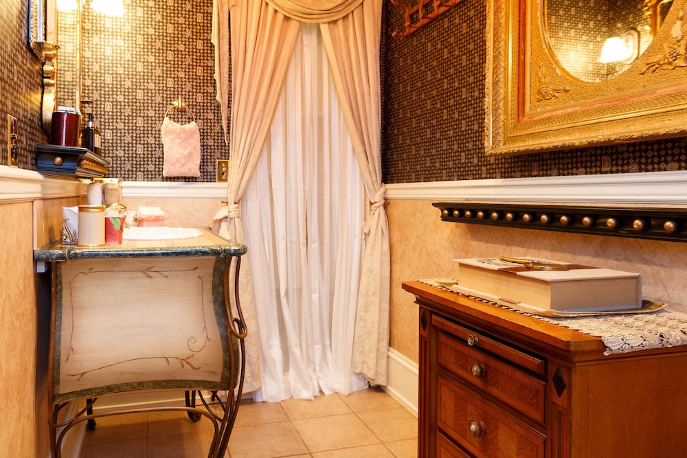 Anisette Room photo 2