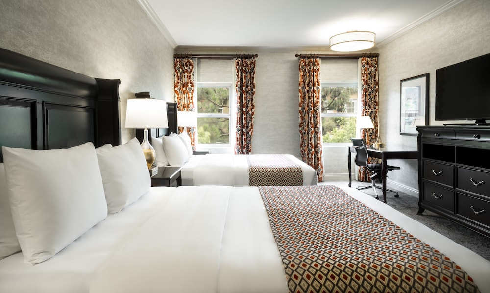 2 Queen Junior Suite - Photo 1