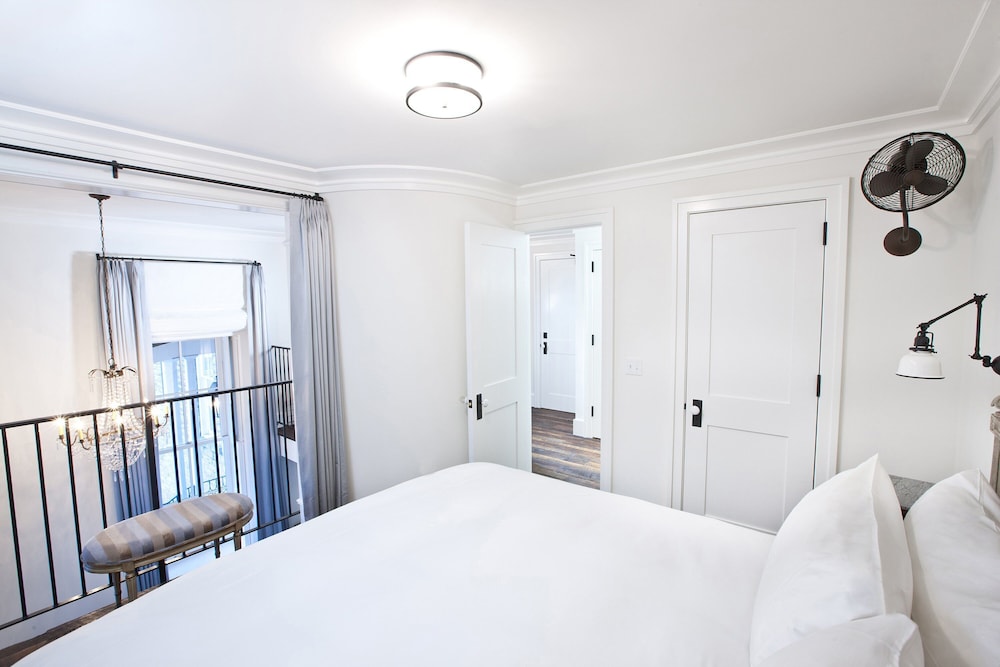 Suite, 1 Bedroom (Lofted) photo 2