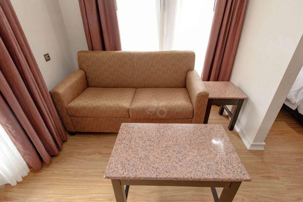 Suite, 1 King Bed, Non Smoking, Fireplace (No Pets) - Photo 2