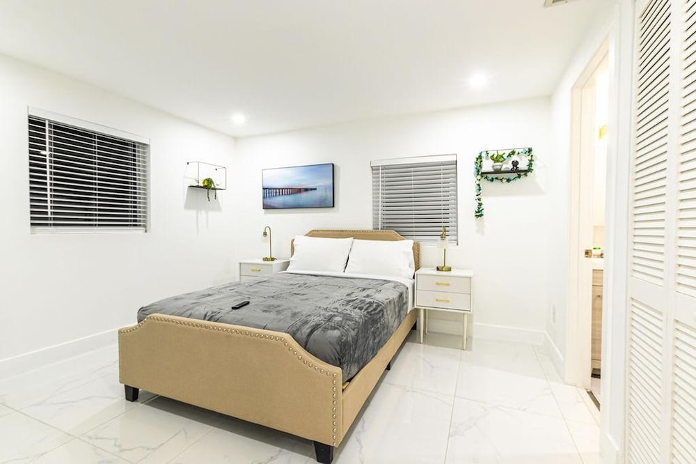Fresh Luxe Villa w Heated Pool Grill Chill Spots, Billede 7