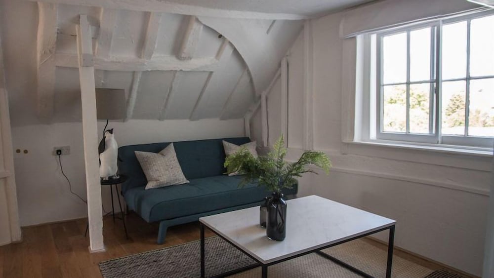 King Suite - Photo 1