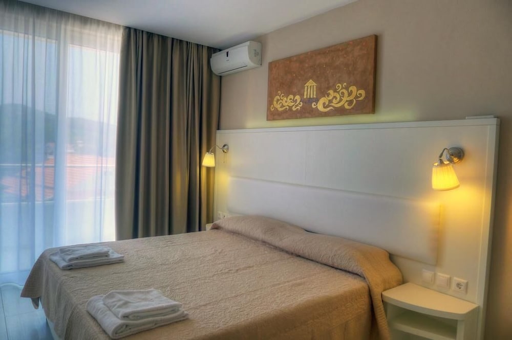 Double Room, Partial Sea View photo 2