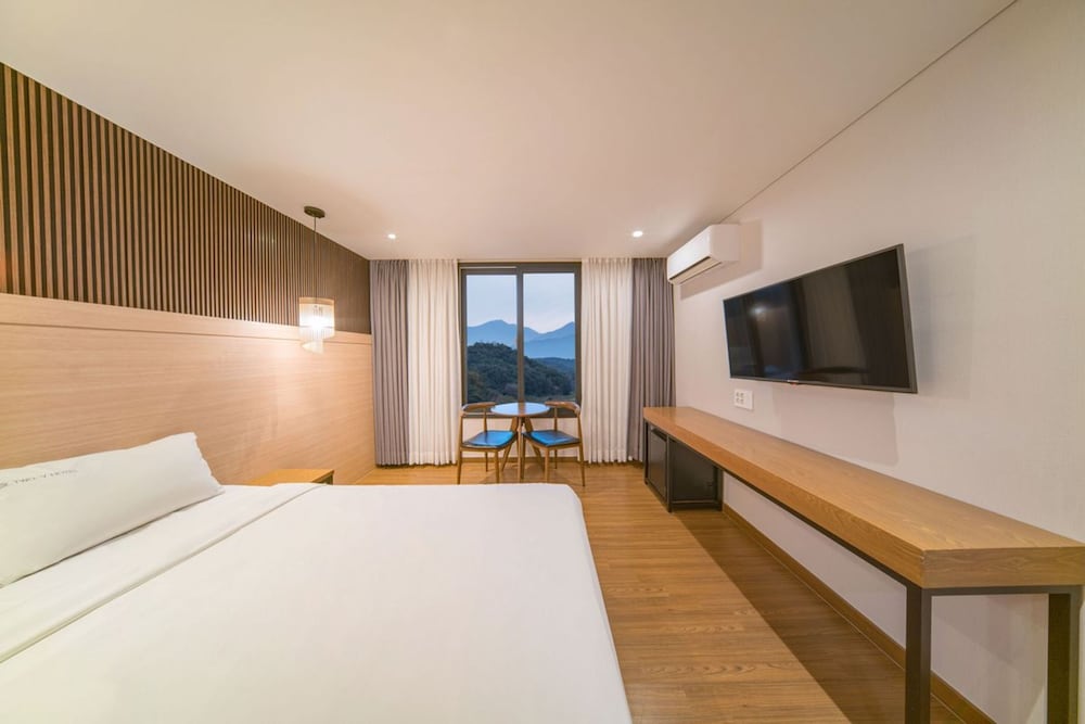 [Breakfast for 2 PKG] Standard Double Room photo 1