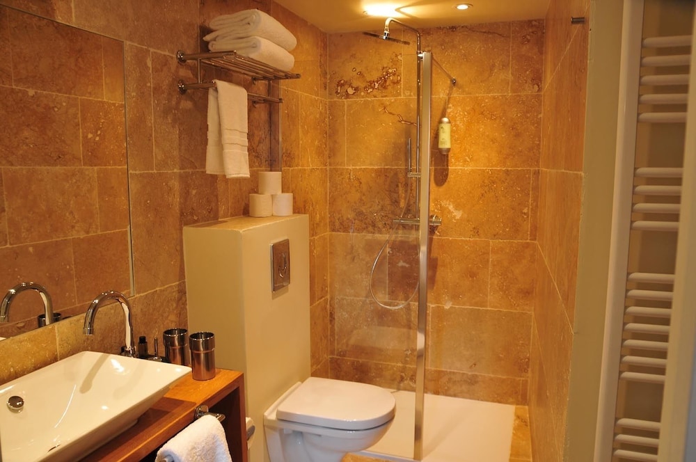 Deluxe Double Room (Marie Madeleine) photo 2
