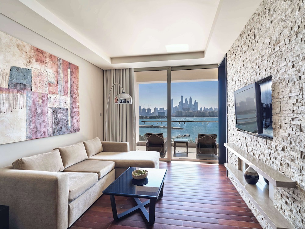 Junior Suite, 1 King Bed, Sea View